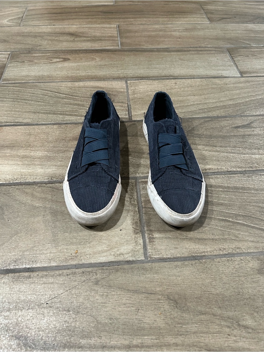 Women’s Slip-On Casual Sneakers in Navy Blue